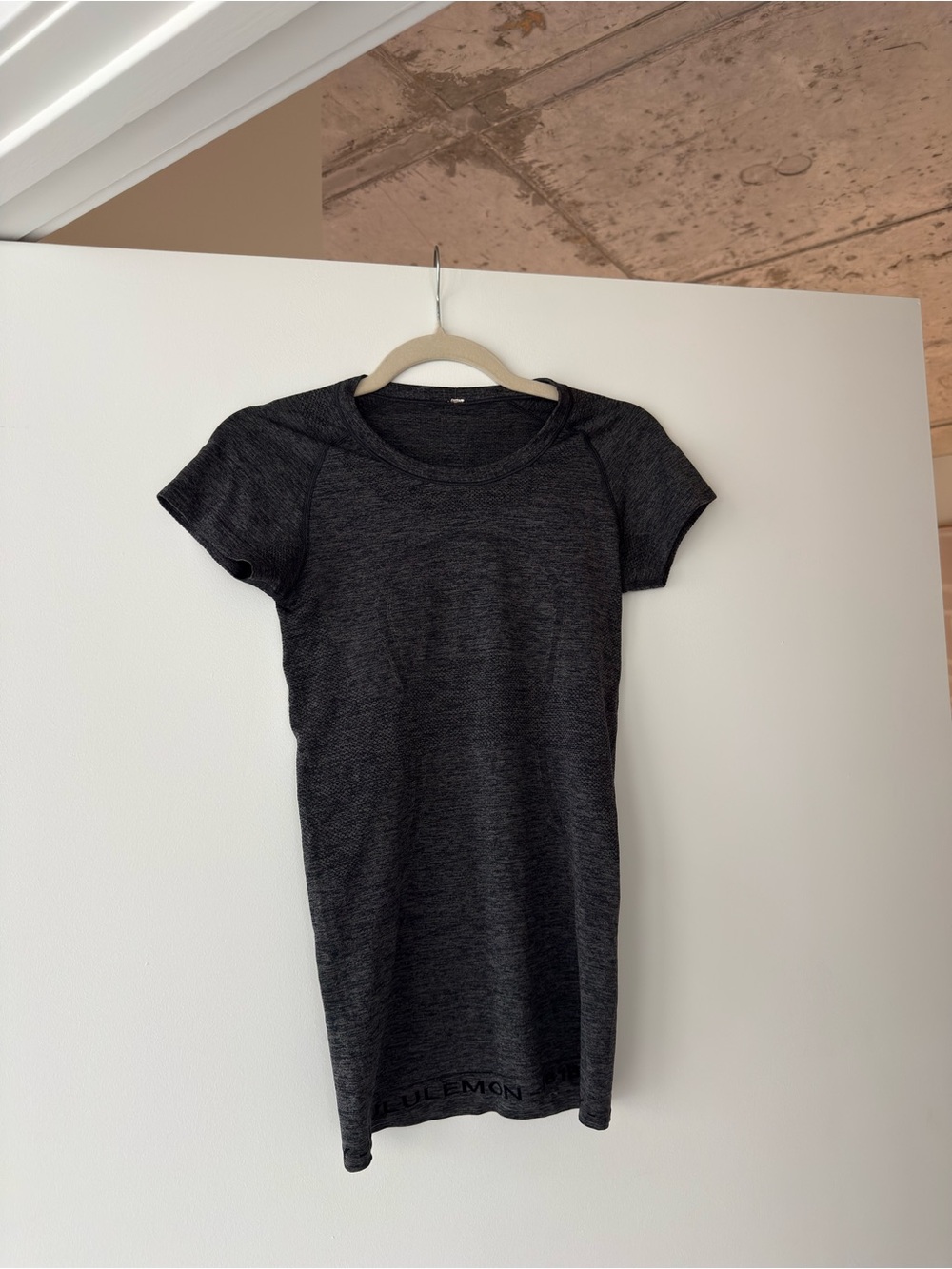 Lululemon Heathered Gray Short Sleeve Shirt